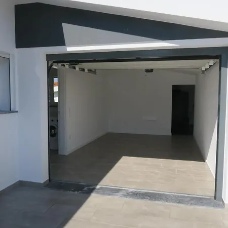 Vivenda Buganvilia A dos Cunhados